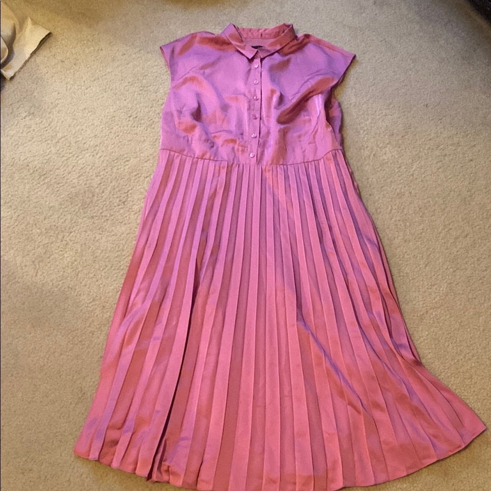 Pink Pleated Sleeveless Dress
